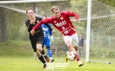 Derby, dramatik och röda kort – se bilderna från Halvorstorp–TBoIS